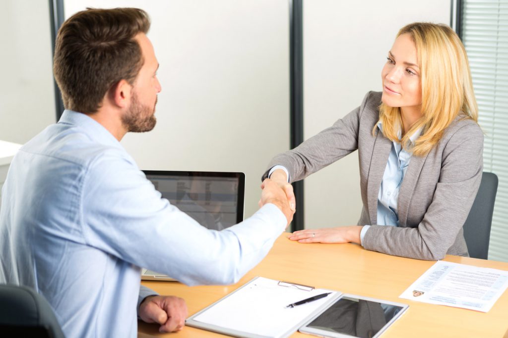 Conseiller Pôle emploi reconversion professionnelle